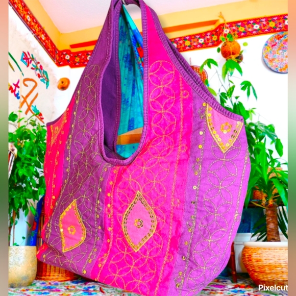 UNIQUE HAND MADE HOBO BOHO PINK AND PURPLE SEQUINS ACCENT TOTE MINT CONDITION - Picture 3 of 13